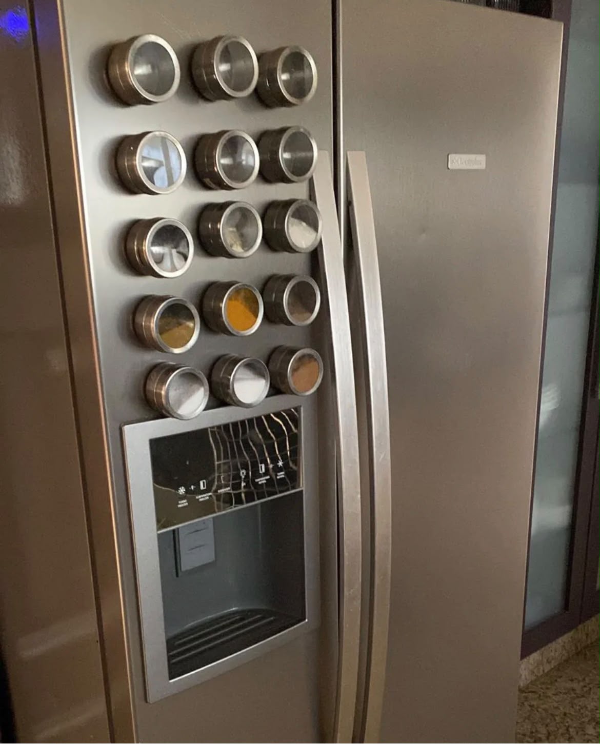 Serviço técnico em refrigerador realizado pelo Dr. Geladeira